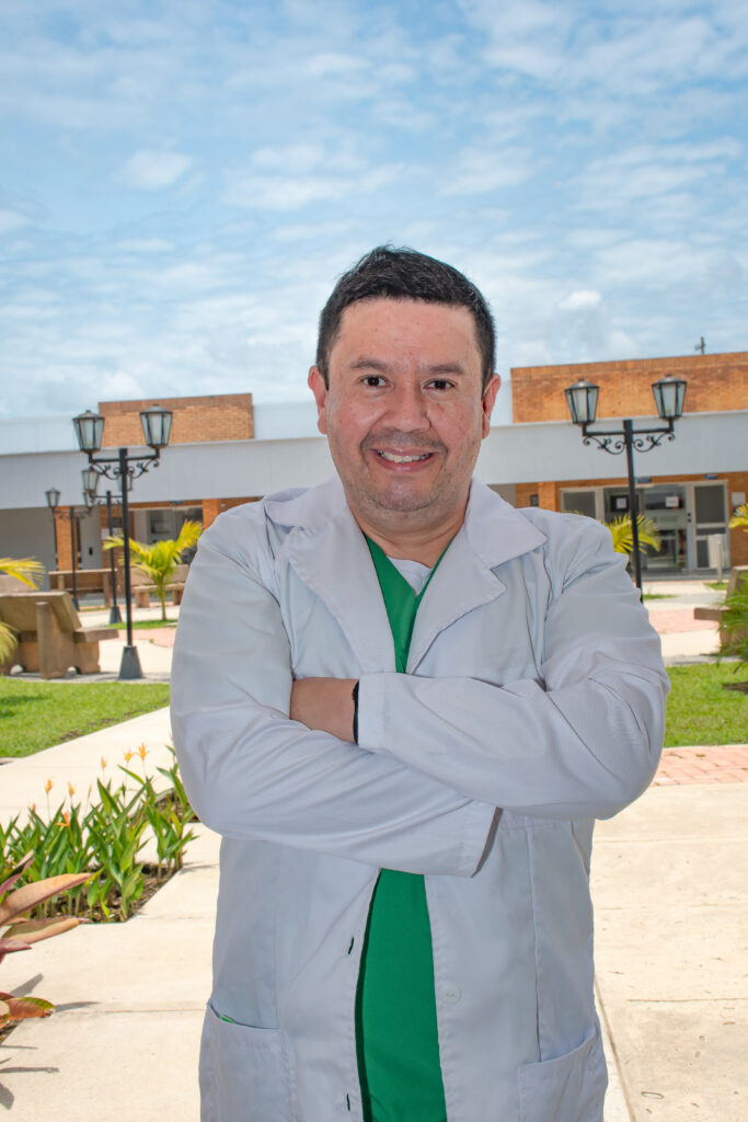 DR. OSCAR FERNANDO PAZ CARRILLO